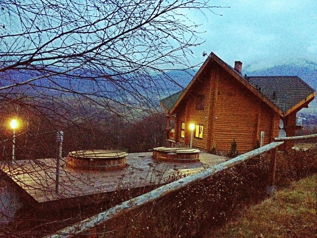 Sadyba Ertash Vyshka Esterno foto